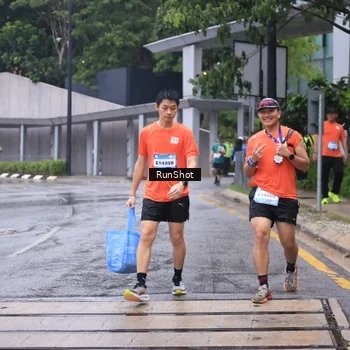 Runner Photo 7931664