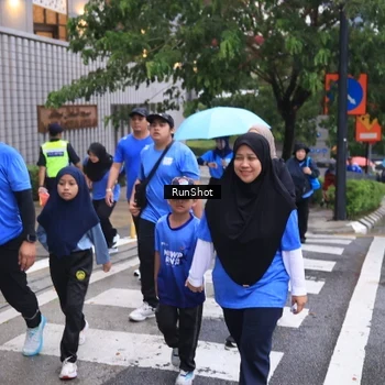 Runner Photo 7931699