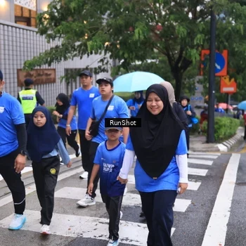 Runner Photo 7931702