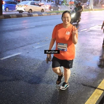Runner Photo 7931704