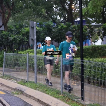 Runner Photo 7931709