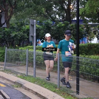Runner Photo 7931710