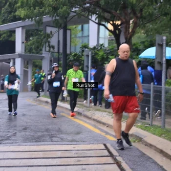 Runner Photo 7931747