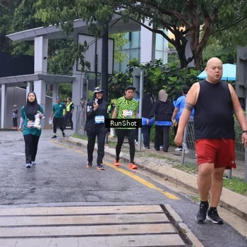 Runner Photo 7931752