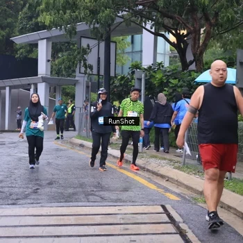 Runner Photo 7931763