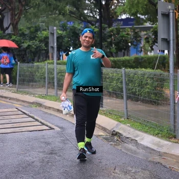 Runner Photo 7931799