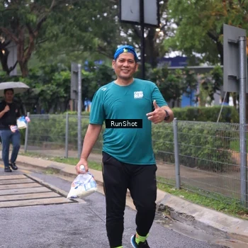 Runner Photo 7931808