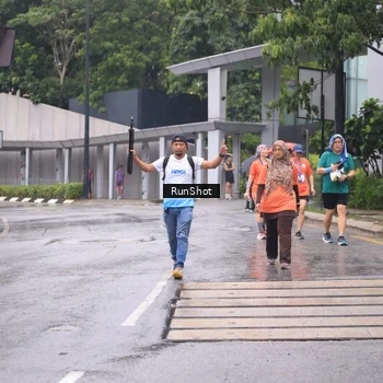 Runner Photo 7931834