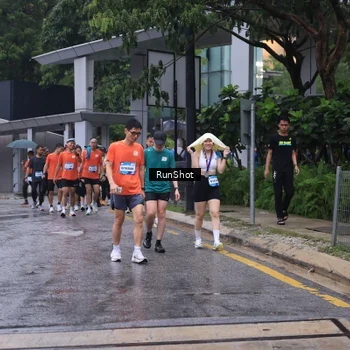 Runner Photo 7931856