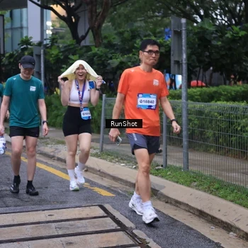 Runner Photo 7931865