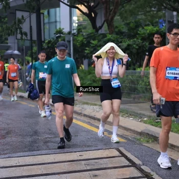 Runner Photo 7931870