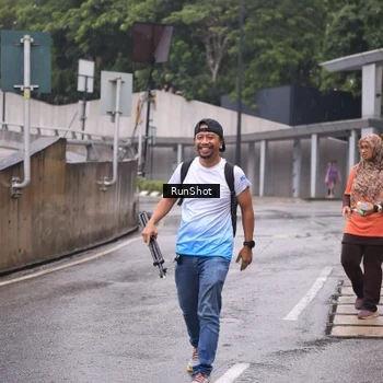 Runner Photo 7931873
