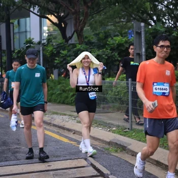 Runner Photo 7931876