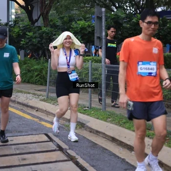 Runner Photo 7931878