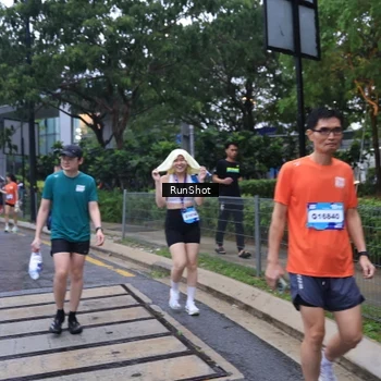 Runner Photo 7931884