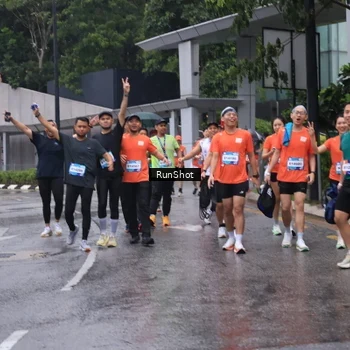 Runner Photo 7931892