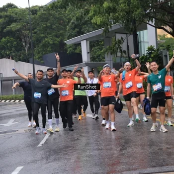 Runner Photo 7931903