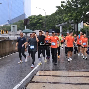 Runner Photo 7931947