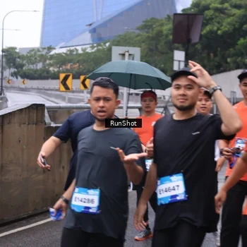 Runner Photo 7931961