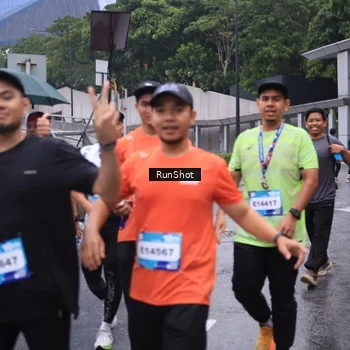 Runner Photo 7931966