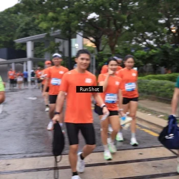 Runner Photo 7931975