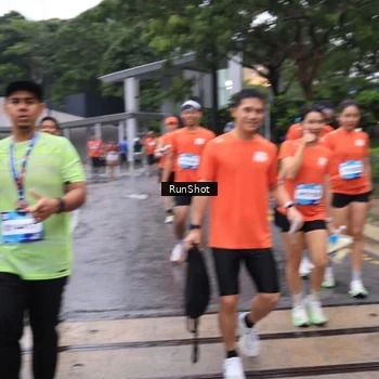 Runner Photo 7931977