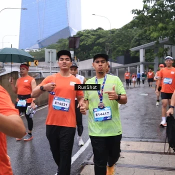 Runner Photo 7931980