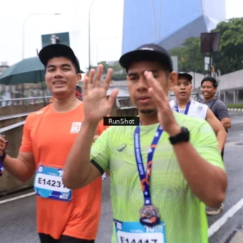 Runner Photo 7931988