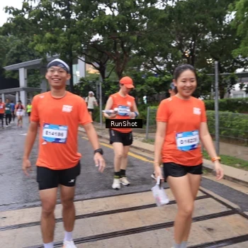 Runner Photo 7932023