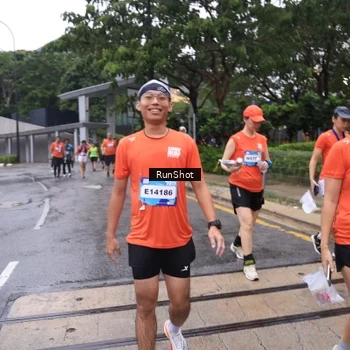 Runner Photo 7932027