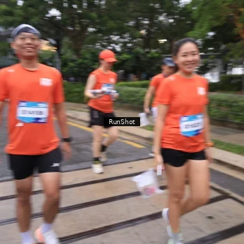 Runner Photo 7932029