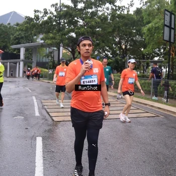 Runner Photo 7932045