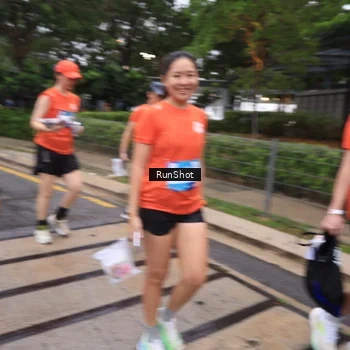 Runner Photo 7932050