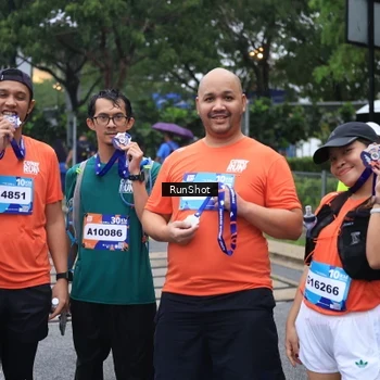 Runner Photo 7932053