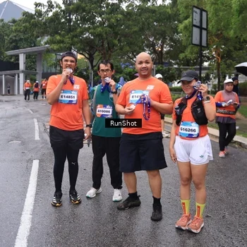 Runner Photo 7932054