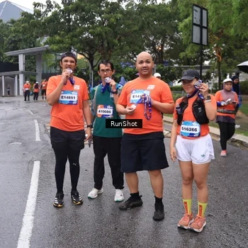 Runner Photo 7932055