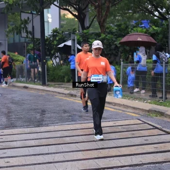 Runner Photo 7932063