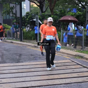 Runner Photo 7932067