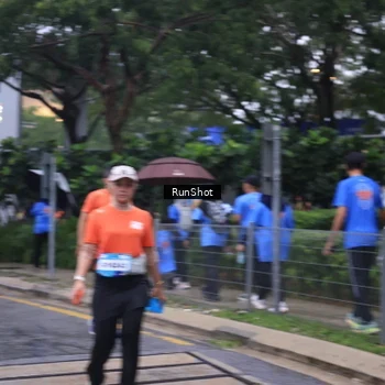 Runner Photo 7932071