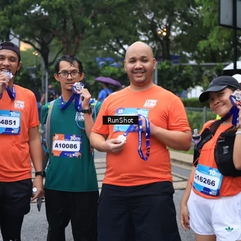 Runner Photo 7932080