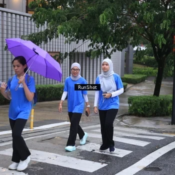 Runner Photo 7932091