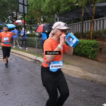 Runner Photo 7932101