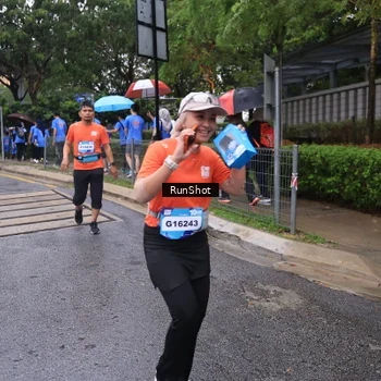 Runner Photo 7932102