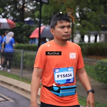 Runner Photo 7932121