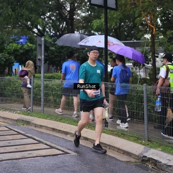 Runner Photo 7932131