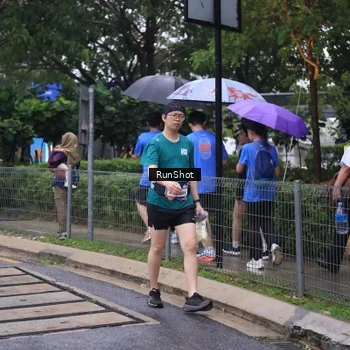 Runner Photo 7932134
