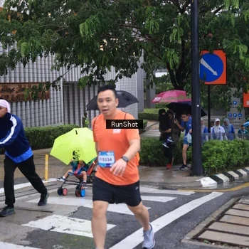 Runner Photo 7932137