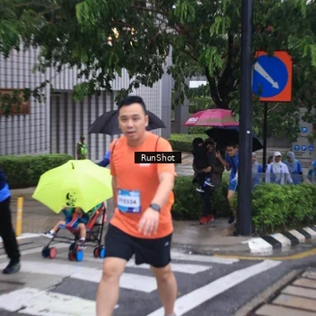 Runner Photo 7932138
