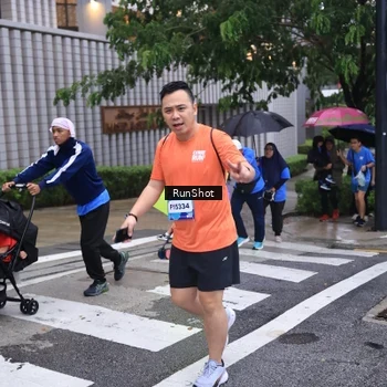 Runner Photo 7932144