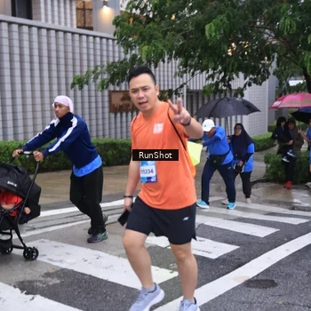 Runner Photo 7932153
